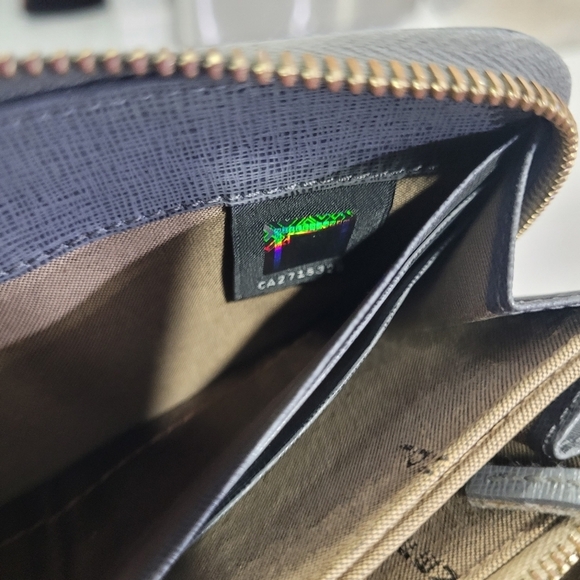 🔹️FENDI🔹️ long continental zip around grey wallet ✨️🩶 - Picture 6 of 12